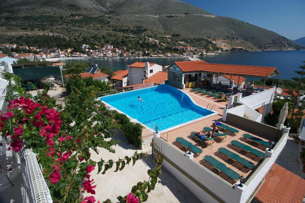 Makis Village-Apartments Agia Efimia Екстериор снимка