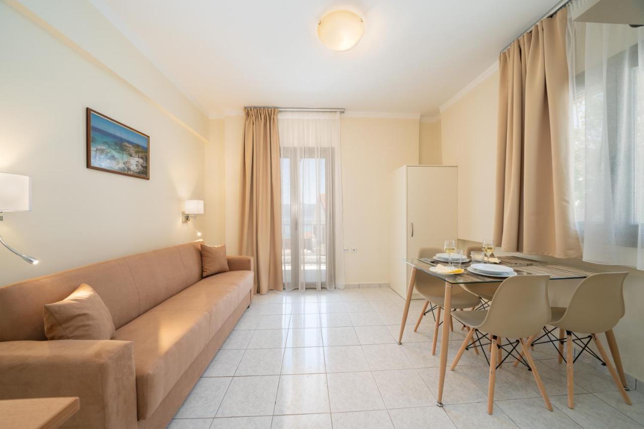 Makis Village-Apartments Agia Efimia Екстериор снимка