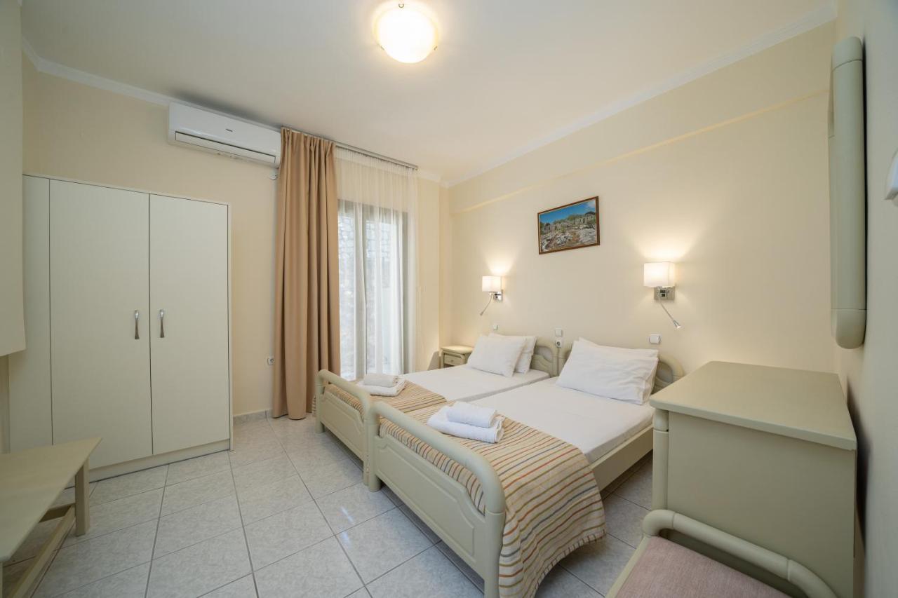 Makis Village-Apartments Agia Efimia Екстериор снимка