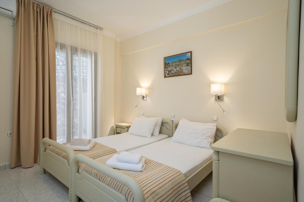 Makis Village-Apartments Agia Efimia Екстериор снимка