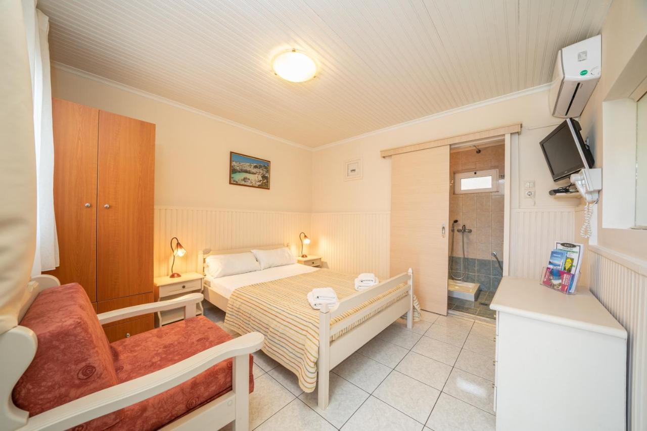 Makis Village-Apartments Agia Efimia Екстериор снимка