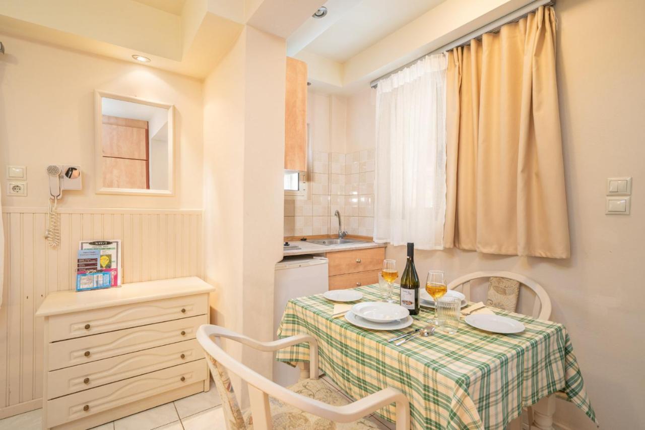 Makis Village-Apartments Agia Efimia Екстериор снимка