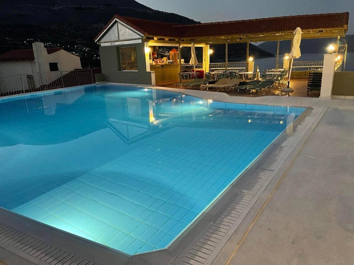 Makis Village-Apartments Agia Efimia Екстериор снимка