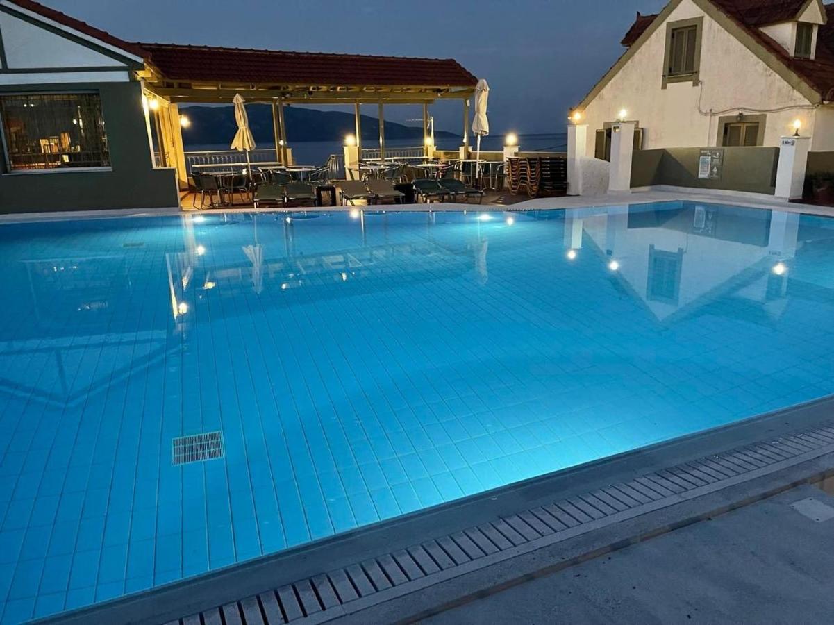 Makis Village-Apartments Agia Efimia Екстериор снимка