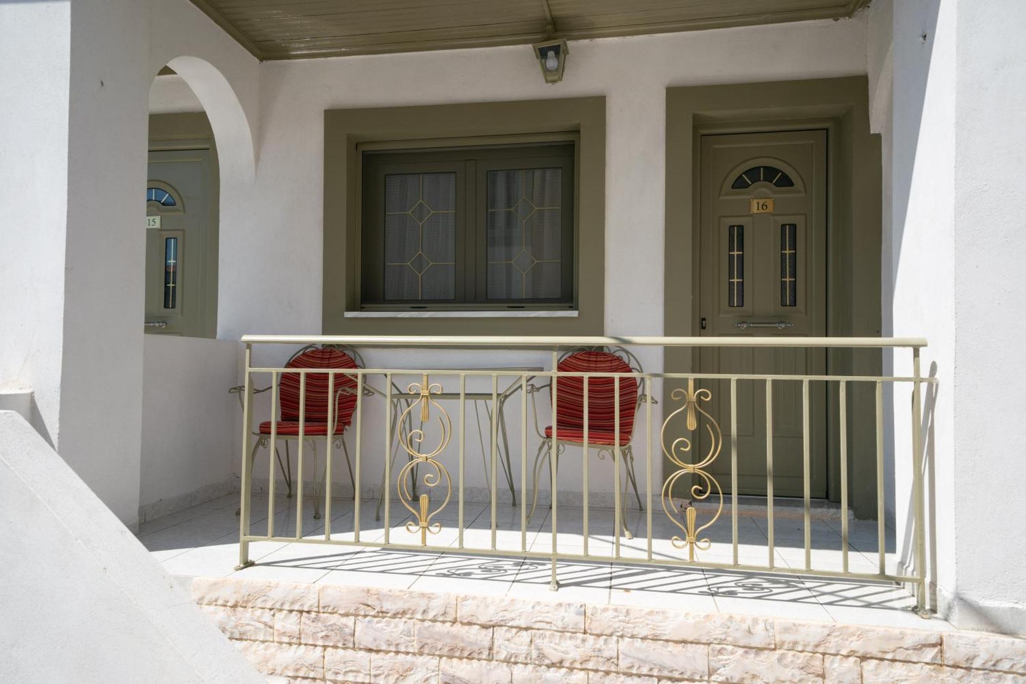 Makis Village-Apartments Agia Efimia Екстериор снимка